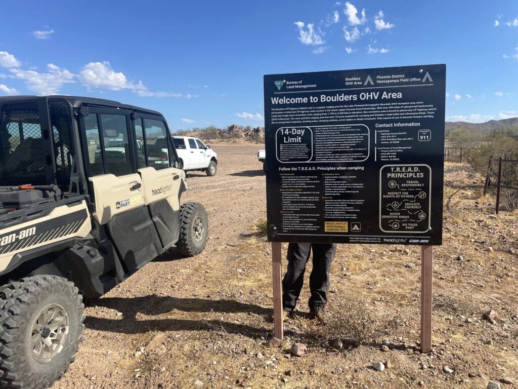 Tread Lightly! Impact Report: Boulders OHV Sign Installation IMG 2891 1024x768