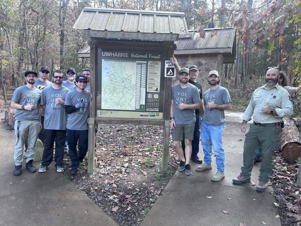 Tread Lightly! Impact Report: Uwharrie National Forest Kiosk Sign Installation Teamwork 1024x768